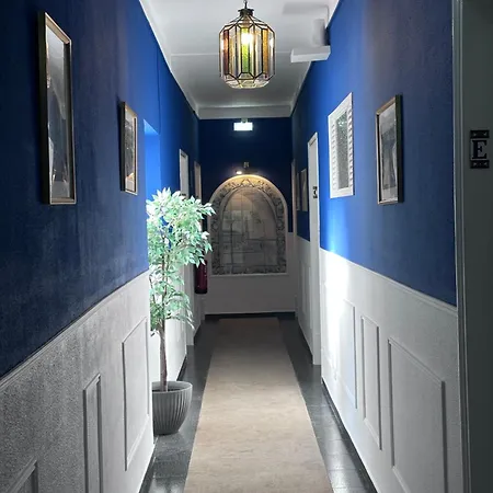 Arcada House 3* 타비라