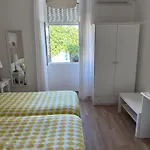 住宿加早餐酒店 Arcada House